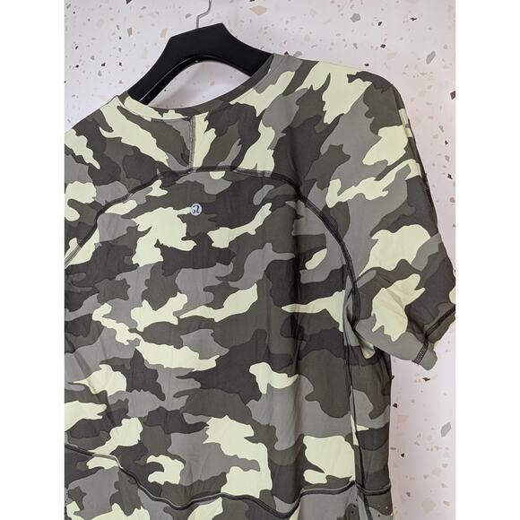 Lululemon UVP Camouflage Run Short Sleeve Shirt Size 8 EUC - Picture 4 of 8